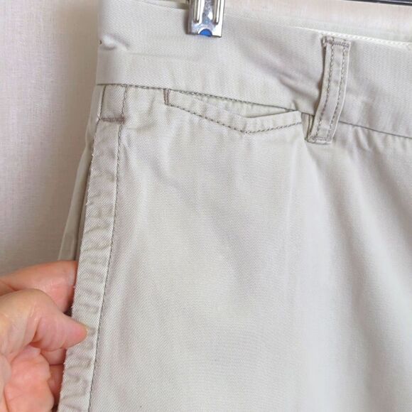 Tommy Bahama Tan Chino Shorts Size 36 Please read the description - Picture 2 of 10